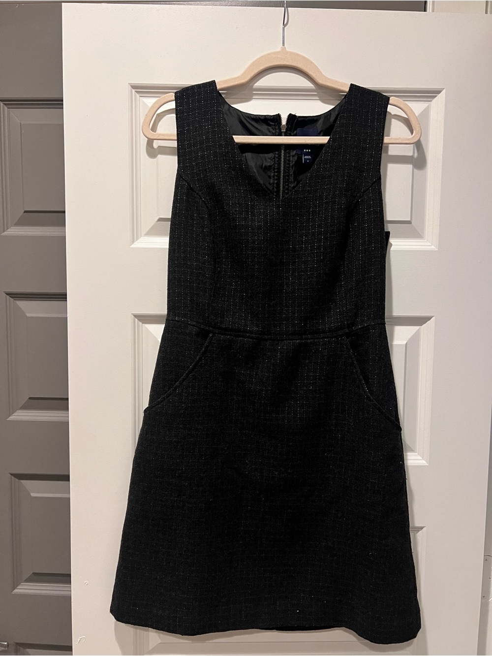 Classic Sleeveless Sheath Dress